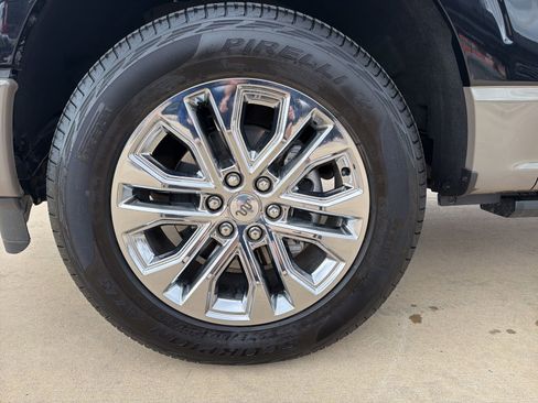 Used 2025 Ford F150 King Ranch w/ FX4 Off-Road Package image 11