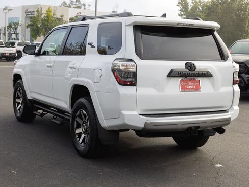 Certified 2024 Toyota 4Runner TRD Off-Road Premium w/ Moonroof Package AWD/4WD image 7