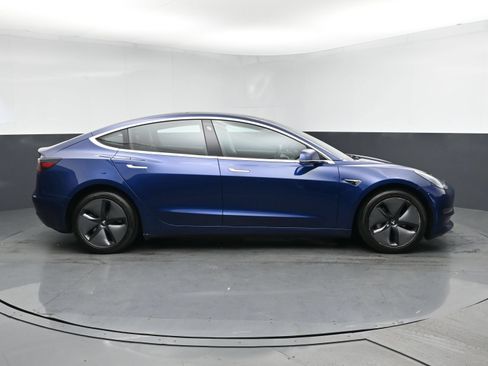 Used 2018 Tesla Model 3 Long Range AWD/4WD image 4