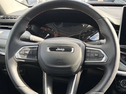 Used 2022 Jeep Compass Limited AWD/4WD image 14
