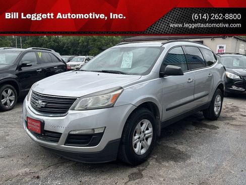 Used 2013 Chevrolet Traverse LS FWD image 1