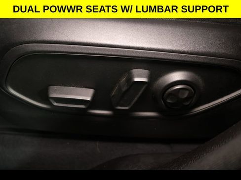 Used 2023 Jeep Grand Cherokee Limited w/ Black Appearance Package AWD/4WD image 8