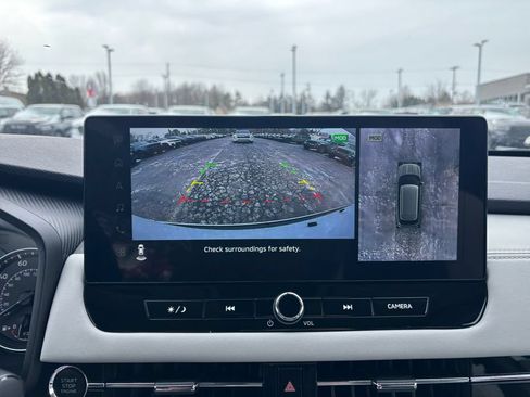 New 2026 Mitsubishi Outlander AWD image 18