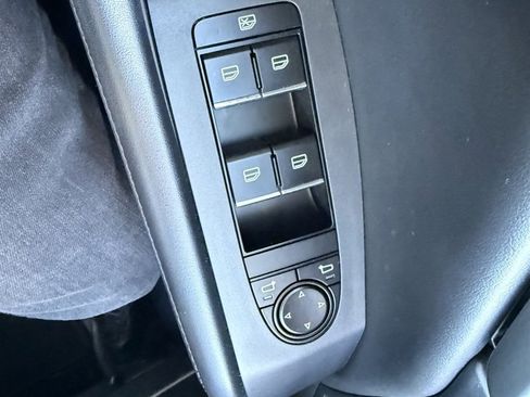 Used 2023 MAZDA MAZDA3 s image 10