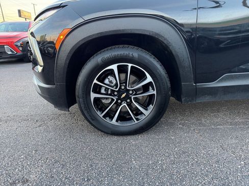 Used 2025 Chevrolet TrailBlazer LT image 28