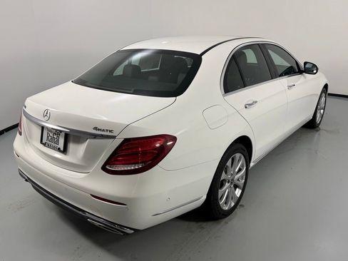 Used 2019 Mercedes-Benz E 300 4MATIC image 6