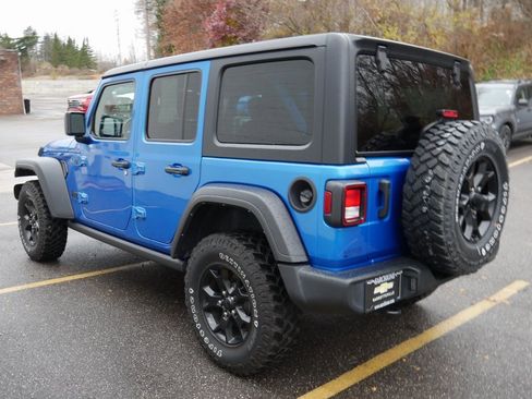 Used 2022 Jeep Wrangler Unlimited Willys image 5