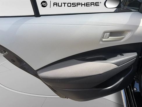 Used 2022 Toyota Corolla LE w/ LE Convenience Package FWD image 26