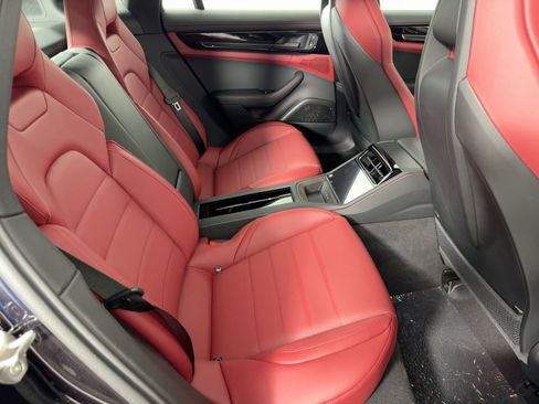 Used 2026 Porsche Panamera image 29