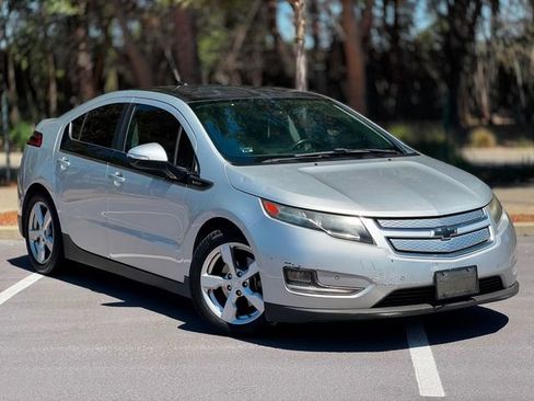 Used 2012 Chevrolet Volt Premium w/ Premium Trim Package FWD image 1