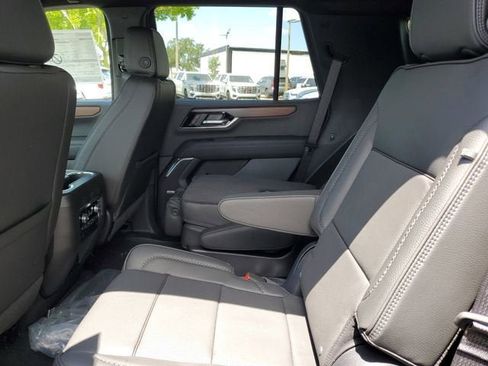 New 2026 GMC Yukon Denali w/ Sun & Power Step Package AWD/4WD image 11