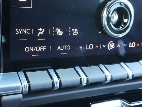 New 2026 GMC Yukon Denali w/ Sun & Power Step Package image 29