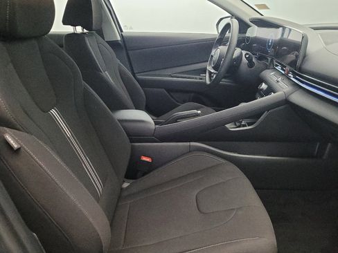 Used 2024 Hyundai Elantra SEL image 21