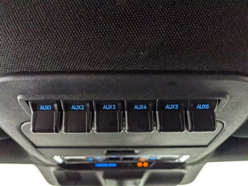 Used 2026 Ford F450 Platinum w/ FX4 Off-Road Package AWD/4WD image 8