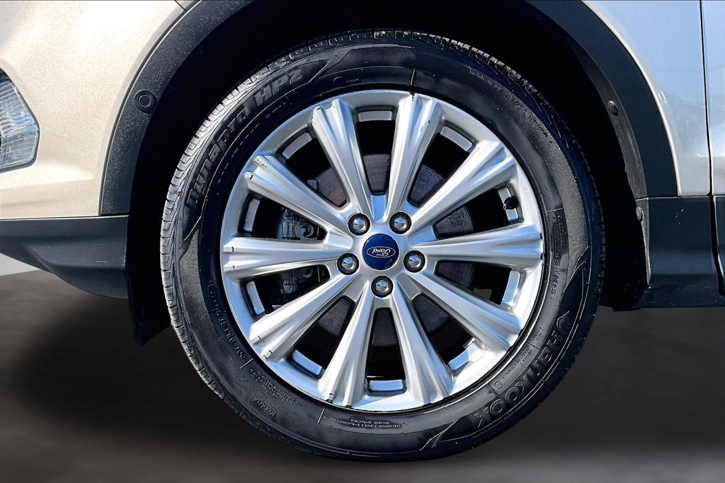 Used 2018 Ford Escape Titanium AWD/4WD image 9