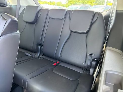 New 2026 Kia Carnival EX FWD image 20