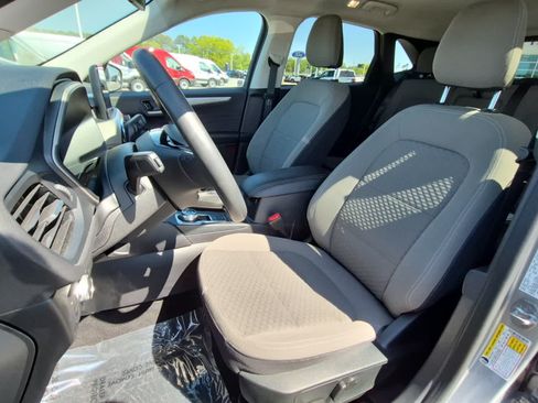 Used 2022 Ford Escape SE w/ SE Sport Appearance Package FWD image 10