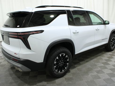 Used 2026 Chevrolet Traverse Z71 w/ Enhanced Driving Package AWD/4WD image 39