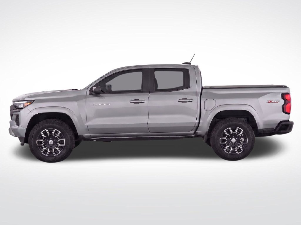 Used 2026 Chevrolet Colorado Z71 w/ Technology Package AWD/4WD image 7
