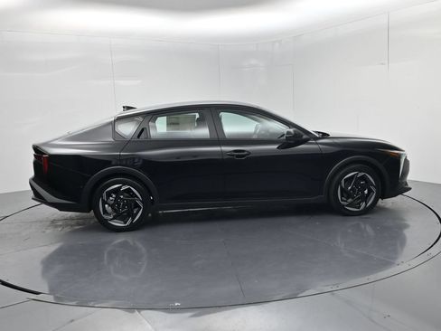 New 2026 Kia K4 EX FWD image 8