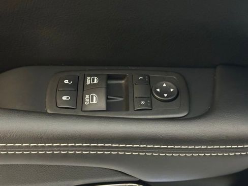 Used 2022 Dodge Challenger SRT Hellcat Redeye image 17