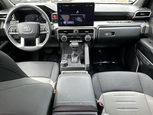 Used 2024 Toyota Tacoma TRD Off-Road AWD/4WD image 10