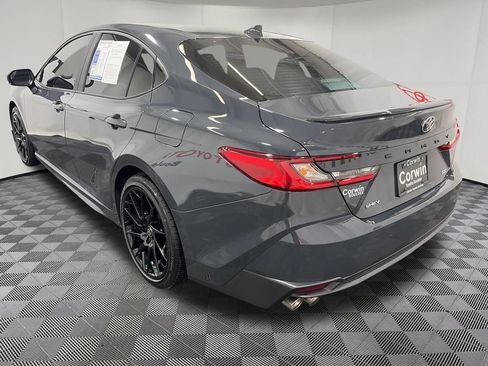 Used 2026 Toyota Camry SE FWD image 5
