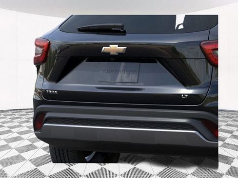 New 2026 Chevrolet Trax LT w/ Driver Confidence Package image 22