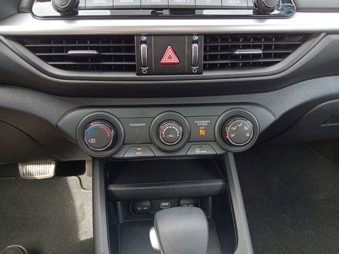 Used 2023 Kia Forte LXS image 18