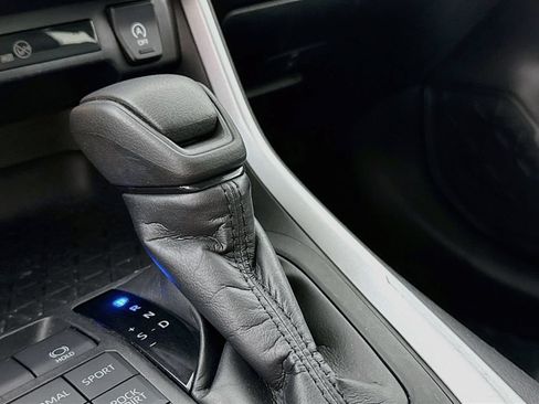 Certified 2022 Toyota RAV4 XLE AWD/4WD image 10