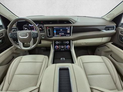 Used 2021 GMC Yukon Denali w/ Denali Premium Package AWD/4WD image 20