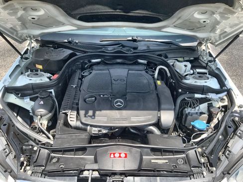 Used 2014 Mercedes-Benz E 350 4MATIC Sedan image 18