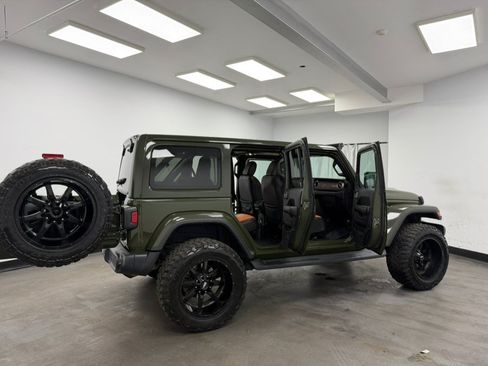 Used 2021 Jeep Wrangler Unlimited Sahara w/ Uconnect 4C Nav & Sound Group AWD/4WD image 30