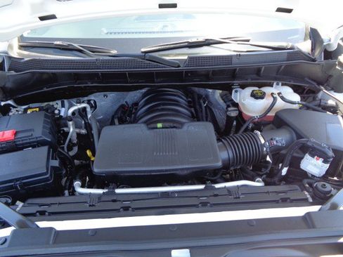 Used 2025 Chevrolet Silverado 1500 W/T RWD image 10
