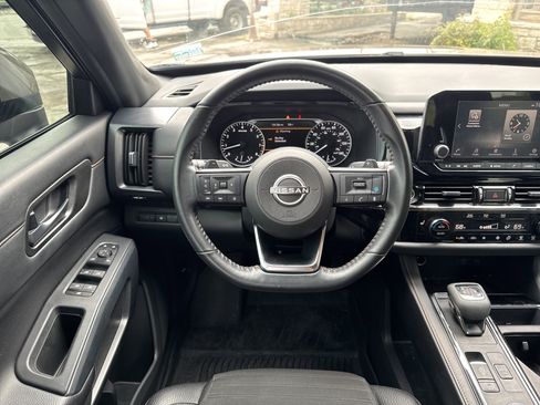 Used 2024 Nissan Pathfinder Rock Creek AWD/4WD image 11