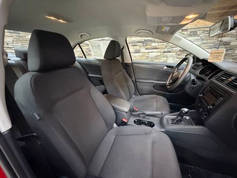Used 2015 Volkswagen Jetta S image 15
