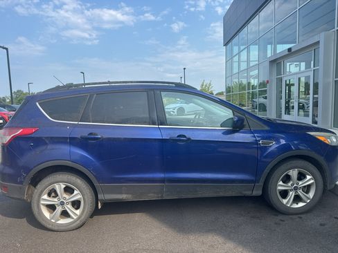 Used 2015 Ford Escape SE w/ Equipment Group 201A AWD/4WD image 5