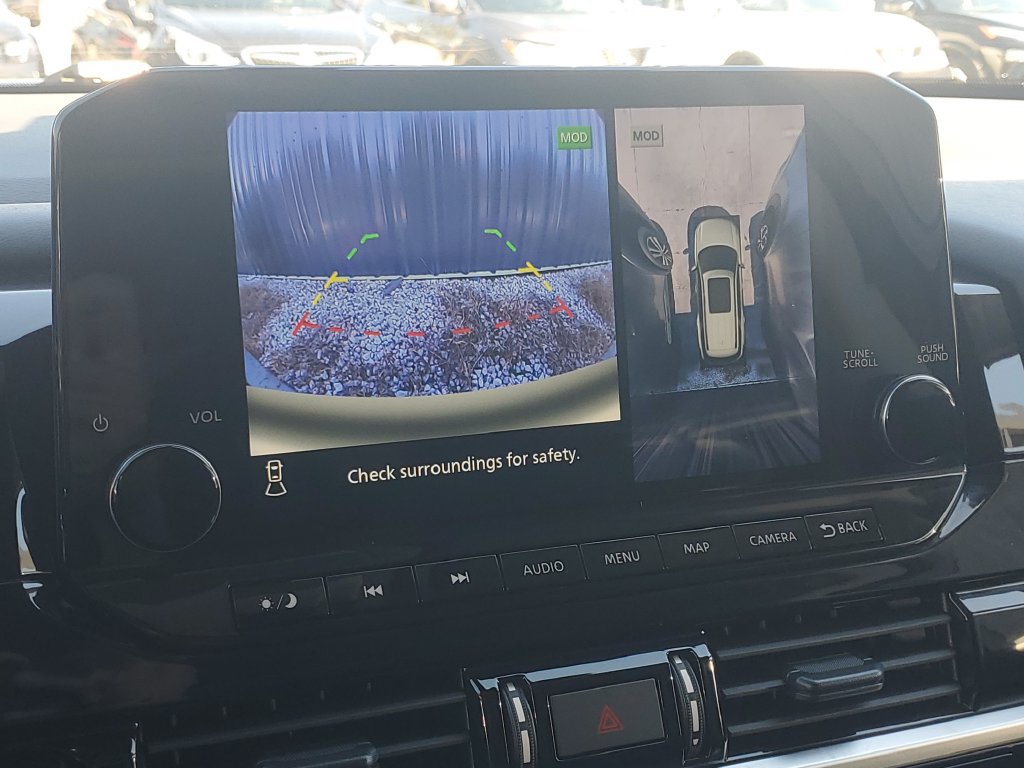 Used 2025 Nissan Pathfinder Platinum w/ Cargo Package FWD image 30