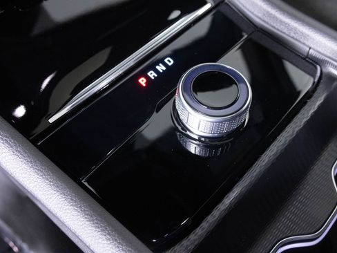 New 2025 Jeep Grand Cherokee Altitude image 24