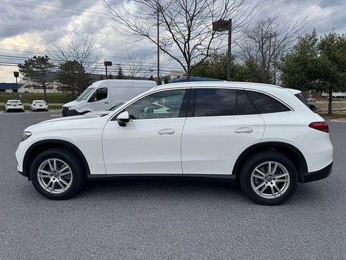 Used 2023 Mercedes-Benz GLC 300 4MATIC image 6