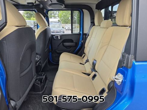 Used 2023 Jeep Gladiator Sport AWD/4WD image 14