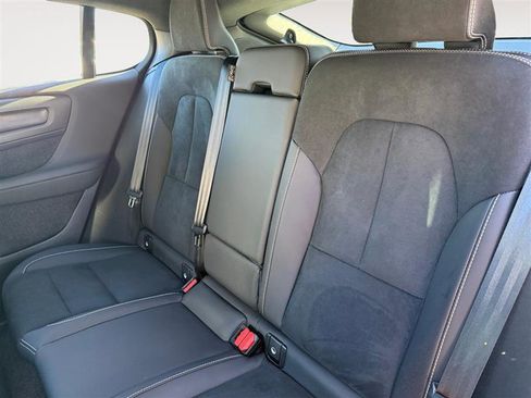 Used 2024 Volvo C40 P8 Recharge Ultimate w/ Protection Package Premier image 14