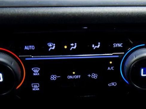 Used 2025 Chevrolet Silverado 1500 LT image 25