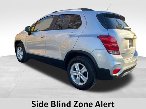 Used 2021 Chevrolet Trax LT w/ Driver Confidence Package image 12