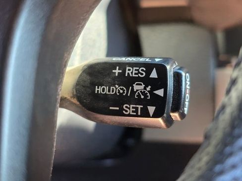 Used 2023 Toyota Tacoma TRD Off-Road image 40