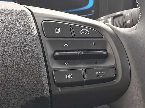 Certified 2026 Hyundai Venue SEL FWD image 22
