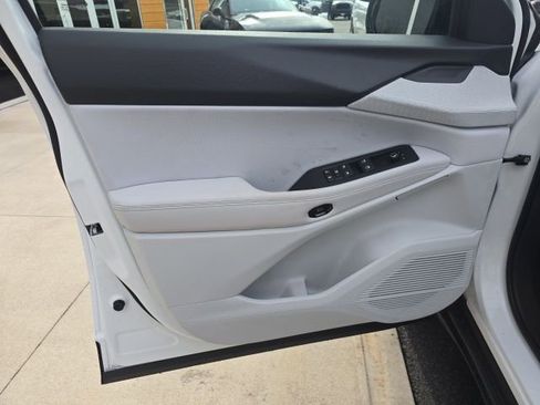 New 2026 Jeep Cherokee Laredo image 10