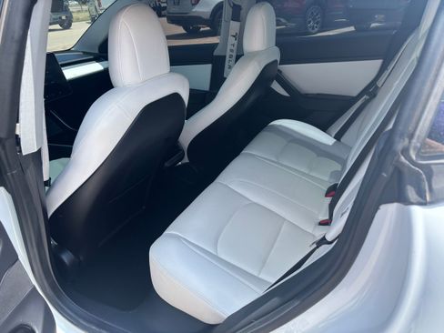 Used 2020 Tesla Model 3 Long Range AWD/4WD image 10