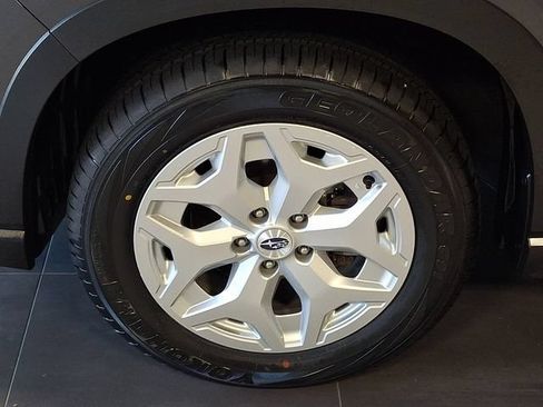 Certified 2023 Subaru Forester AWD/4WD image 29