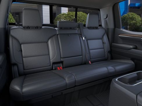 New 2025 Chevrolet Silverado 1500 LT Trail Boss w/ Convenience Package II AWD/4WD image 17